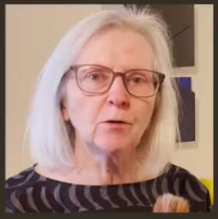 Headshot of Lorna Mulligan